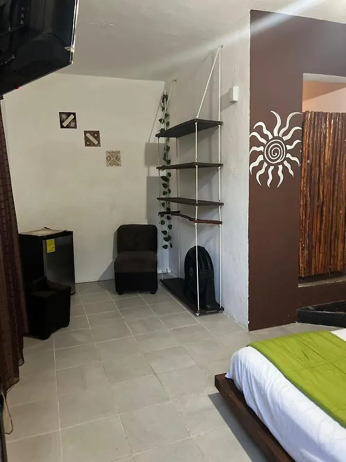 Hotel Casa De Luz פלאייה דל כרמן