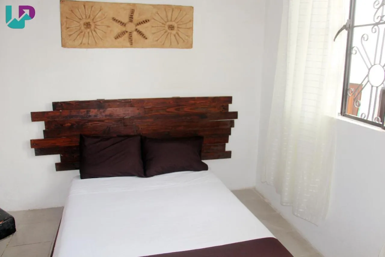 Hotel Casa De Luz פלאייה דל כרמן